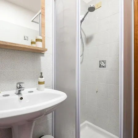 Apartment Prato - Girasole